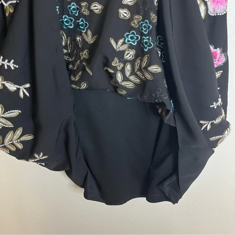 Gianni Bini woman’s Floral embroidered beaded stunning dress sz 10